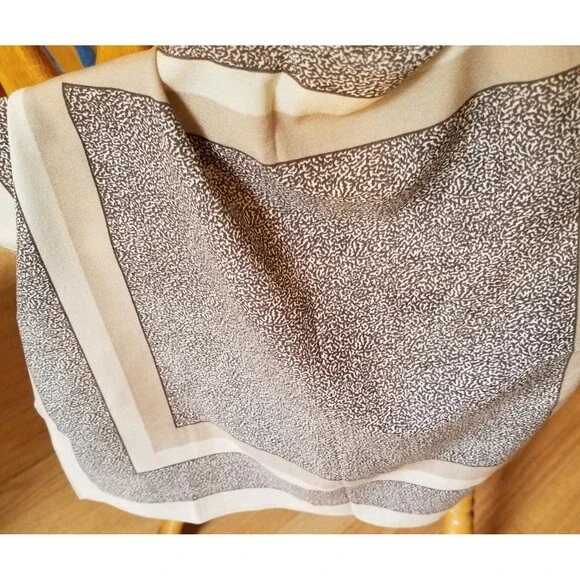 Polyester hair scarf made in Italy 19" square - Picture 2 of 6